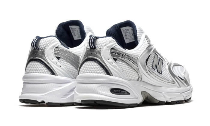 New Balance 530 White Silver Navy - NOISE PLUG