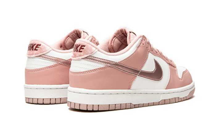 Nike Dunk Low Pink Velvet - NOISE PLUG