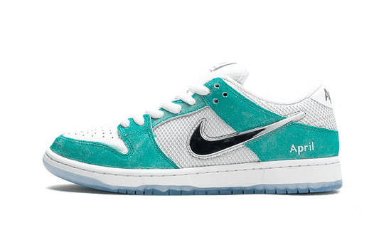 Nike SB Dunk Low April Skateboards - NOISEPLUG