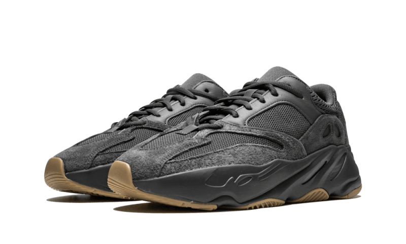 Yeezy 700 Utility Black - NOISE PLUG