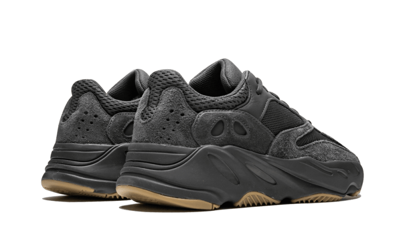 Yeezy 700 Utility Black - NOISE PLUG