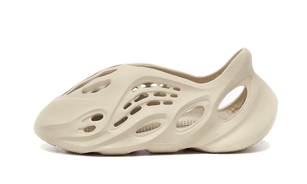 Yeezy Foam RNNR Sand - NOISE PLUG