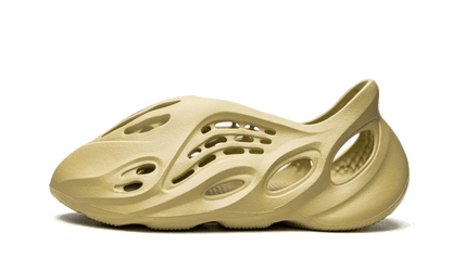 Yeezy Foam RNNR Sulfur - NOISE PLUG